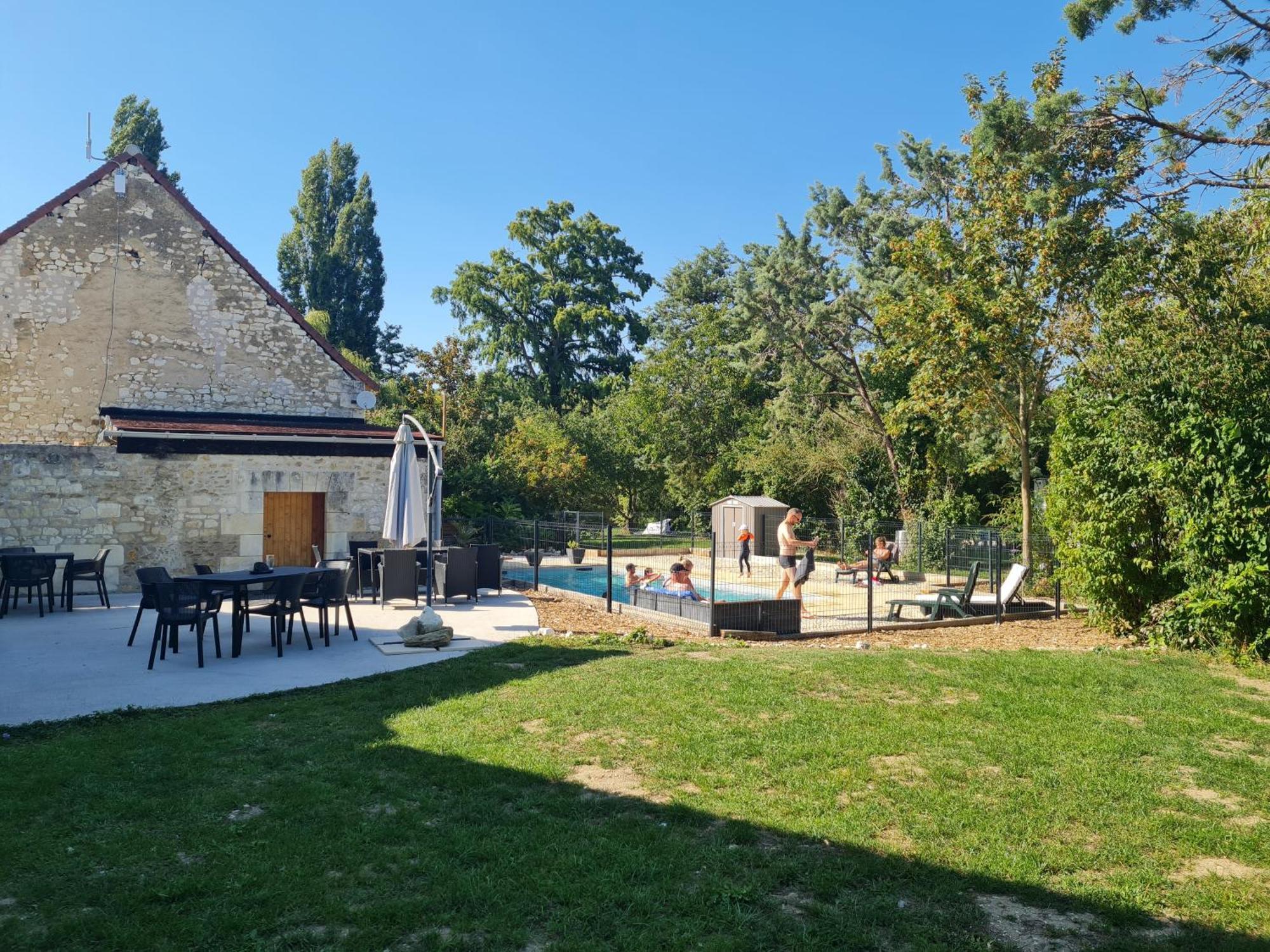 Camping De La Touche Ligueil Exterior photo